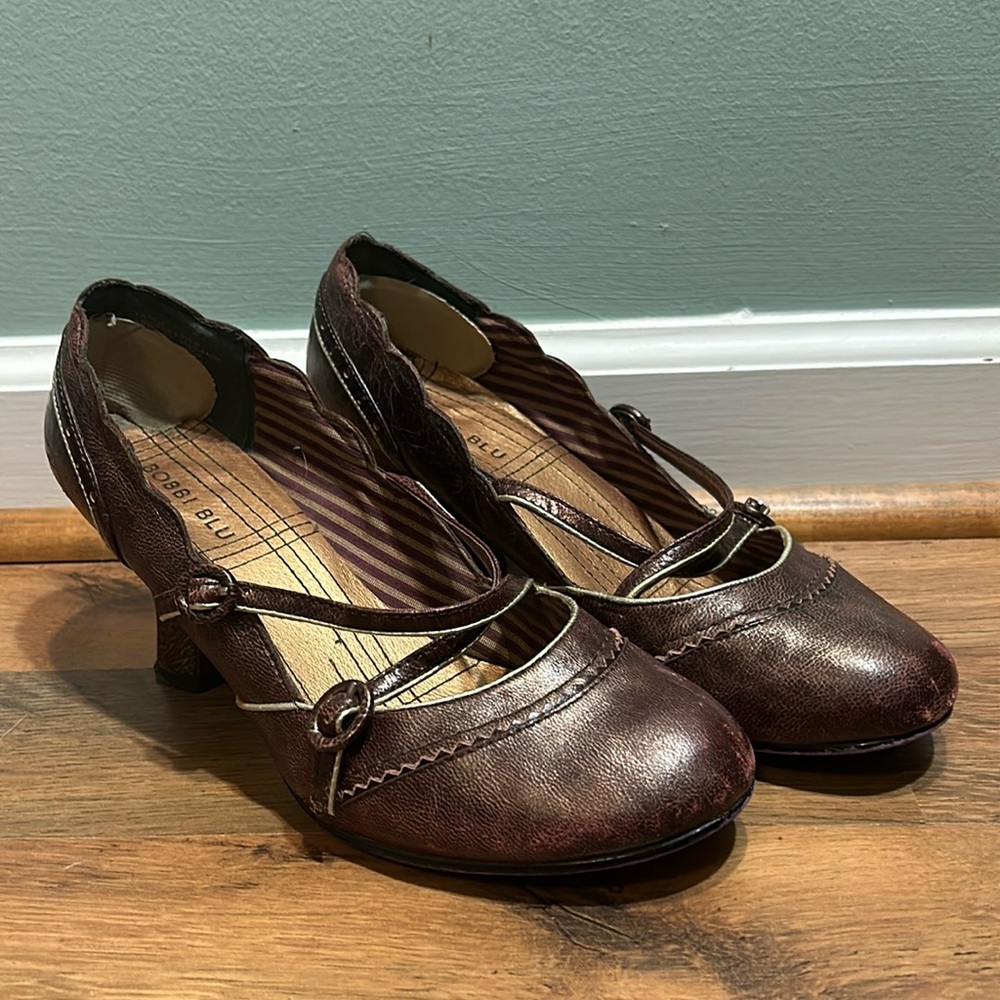 Bobbi Blu Unveil Sz 10 Retro Mary Janes Shoes